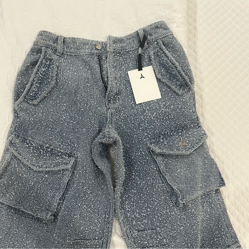 MANIÈRE DE VOIR- Anne Mid Blue
High Waisted Boucle Denim Cargo Pants NWT - Picture 13 of 15